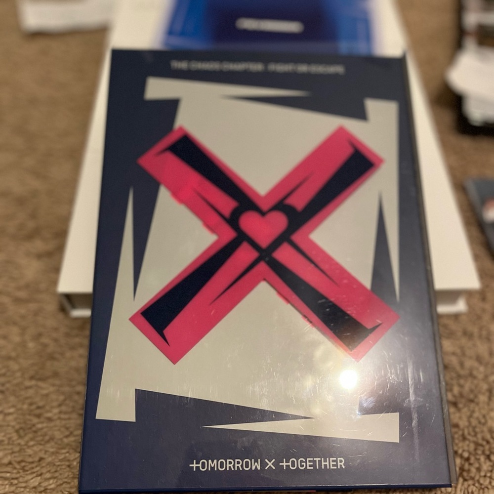 THE CHAOS CHAPTER: FIGHT OR ESCAPE | TOMORROW X TOGETHER | BIGHIT MUSIC